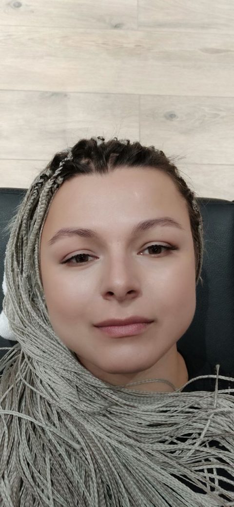 1635709687685471