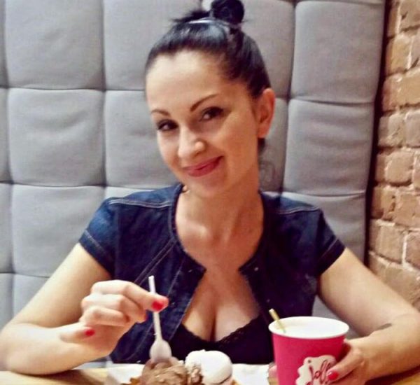 Anna 080